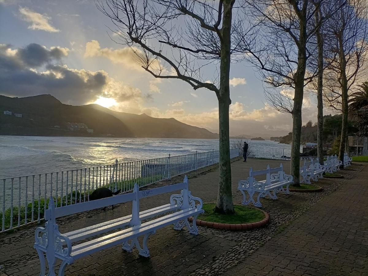 Piso Turistico Mundaka Con Opcion A Garaje Apartment Bagian luar foto